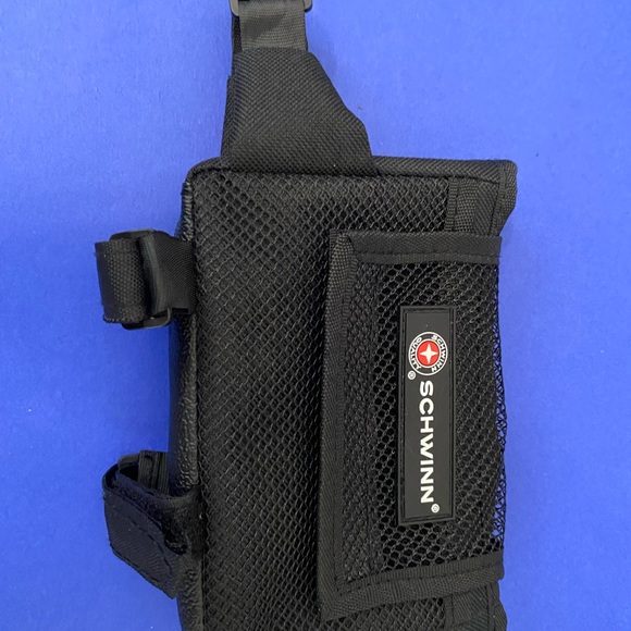 Small Schwinn Bicycle Pouch for Keys and Small Items Black - Picture 2 of 4